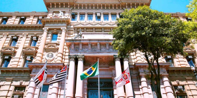 Juiz usa Estatuto da Criança e Adolescente para defender quebra de sigilo médico em aborto