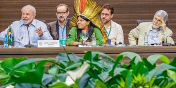 Países amazônicos concordam em evitar colapso da floresta, mas discordam de como fazê-lo