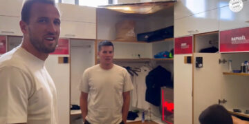 Bastidores: Harry Kane conhece Tuchel e as estrelas do Bayern