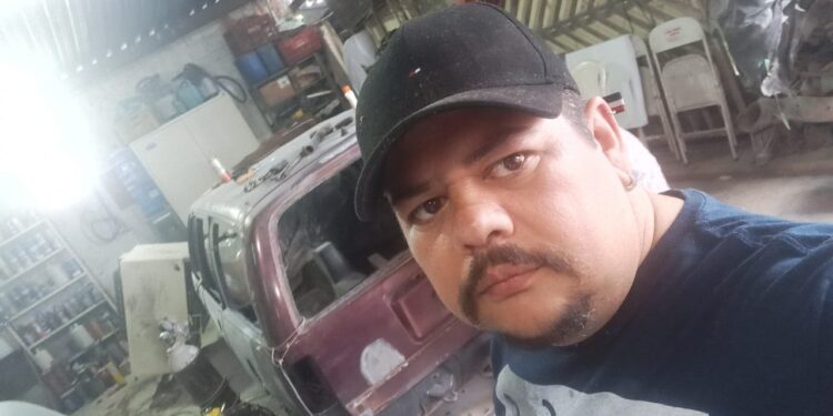 Agressor prende e tenta estuprar ex-companheira em carro no DF