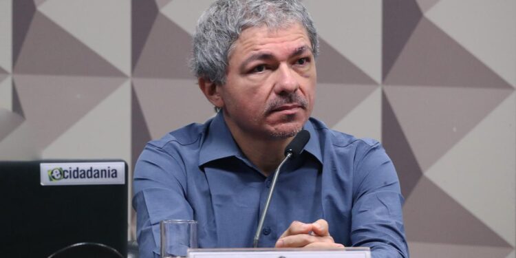 Senador Cleitinho detona bolsonarista condenado pela tentativa de explosão de uma bomba no Aeroporto de Brasília