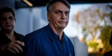 Ministro do TSE anula uma das três condenações de Bolsonaro