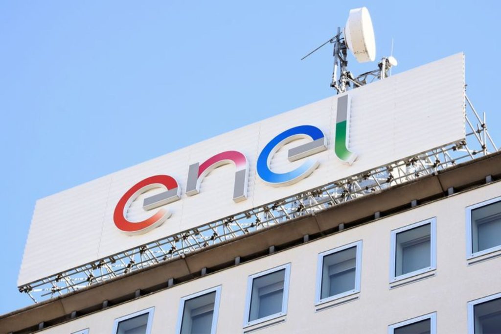 Logo da empresa multinacional de energia, Enel, em Milão, Itália. Foto: Reprodução