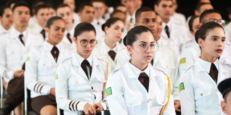 Órgão do MPF é contra modelo de escolas cívico-militares de SP