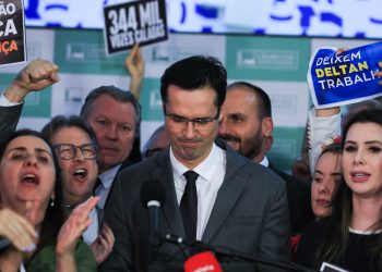 PGR fala em ‘especulação’ e rejeita investida de Deltan e políticos do Novo para investigar Alexandre de Moraes