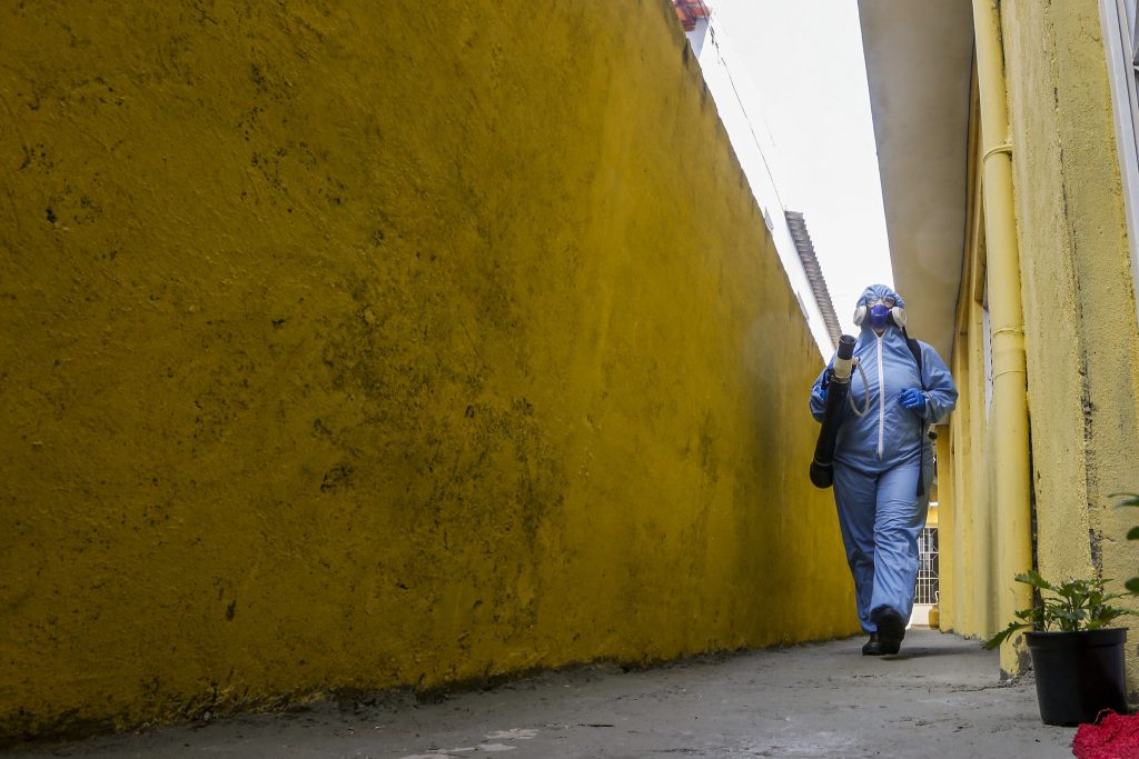 Osasco (SP) 15/03/2024 - Equipes da Zoonoses realizam trabalho de campo no combate aos focos da Dengue nos bairros da cidade. Foto: Paulo Pinto/Agência Brasil