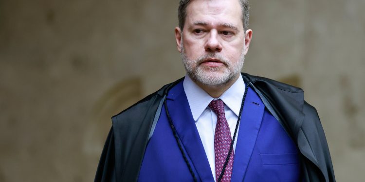 Toffoli anula provas da Odebrecht contra o marqueteiro João Santana, diz colunista