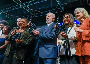Dia do Cinema Brasileiro: “um país que não investe na cultura não se transforma”, diz presidente Lula em cerimônia de comemoração a data