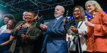 Dia do Cinema Brasileiro: “um país que não investe na cultura não se transforma”, diz presidente Lula em cerimônia de comemoração a data