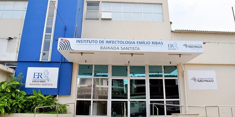 Funcionários do Emílio Ribas são contra fechamento do hospital, que completou 144 anos e é reconhecido por estar na linha de frente do combate às epidemias