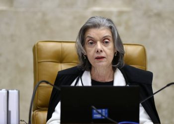 Justiça eleitoral anula absolvição de Roberto Jefferson por atacar Cármen Lúcia