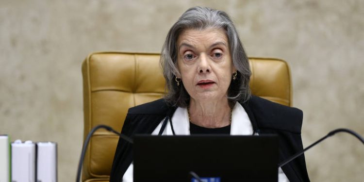 Justiça eleitoral anula absolvição de Roberto Jefferson por atacar Cármen Lúcia