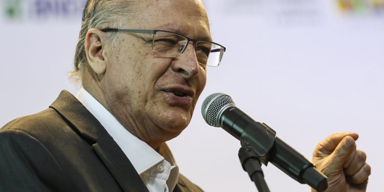 Geraldo Alckmin representará o Brasil na posse do novo presidente do Irã