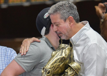 Filho de Lira ‘bate ponto’ em Brasília e reforça reeleição do avô em disputa contra aliado de Renan