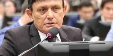 Líder na disputa por Belém, bolsonarista Éder Mauro deve ao menos R$ 30 mil de IPTU