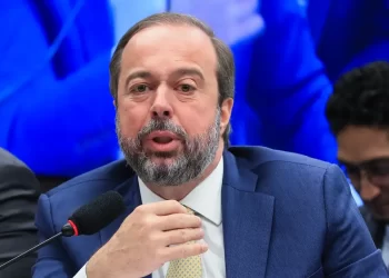 Ministério convoca comitê para apurar apagão na Ilha do Governador