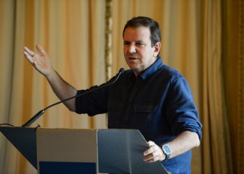 Rio terá passagens gratuitas de ônibus, BRT e VLT no dia da eleição, decreta Paes