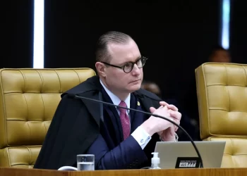 Zanin, do STF, quer explicações sobre possível privatização do saneamento em Sergipe, diz revista