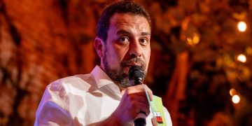 Boulos lidera disputa pela prefeitura de São Paulo com 32,7% das intenções de voto, aponta pesquisa AtlasIntel