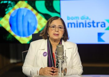 Ministério da Mulher faz parceria com empresas e times de futebol para campanha ‘Feminicídio Zero’