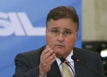Comissão de Ética arquiva processo contra Geddel e aplica censura contra ex-ministro de Bolsonaro