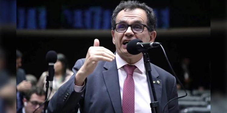 Deputado Reimont, do PT, ajuda a viabilizar memorial da Casa da Morte