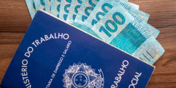 Governo Lula propõe salário mínimo de R$ 1.509 para 2025, com aumento acima da inflação