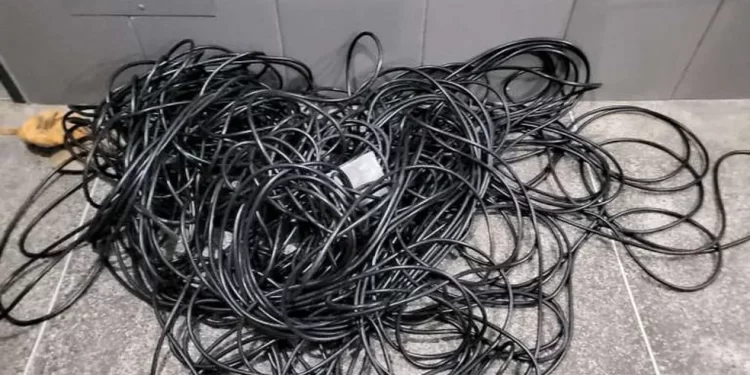 CCJ do Senado aprova projeto que aumenta pena para furto de cabos de energia de serviços públicos