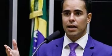 Irmão do prefeito de Maceió e ex-deputado federal é processado após esquecer gaze no corpo de paciente durante cirurgia