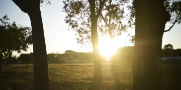 Inmet alerta sobre riscos da baixa umidade na região central do país