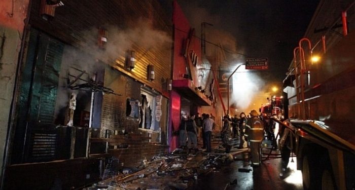 Familiares de vítimas da boate Kiss cobram autorização para tratamento de queimaduras