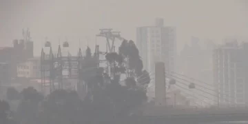 60% do território brasileiro está coberto por fumaça de incêndios florestais