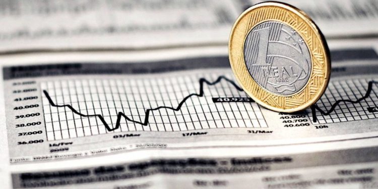 Mercado financeiro revisa projeções de inflação, PIB e Selic no Boletim Focus