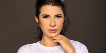 Ex-deputado tenta censurar advogada, mas ouve resposta firme: “Cala a boca já morreu”