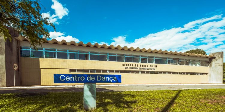 Escola de balé clássico do DF abre inscrições gratuitas para audições
