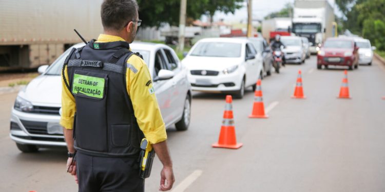 Carro fantasma: veículo sem débitos desaparece no sistema do Detran-DF