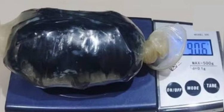 Mulher tenta entrar em presídio com maconha e fósforo na vagina