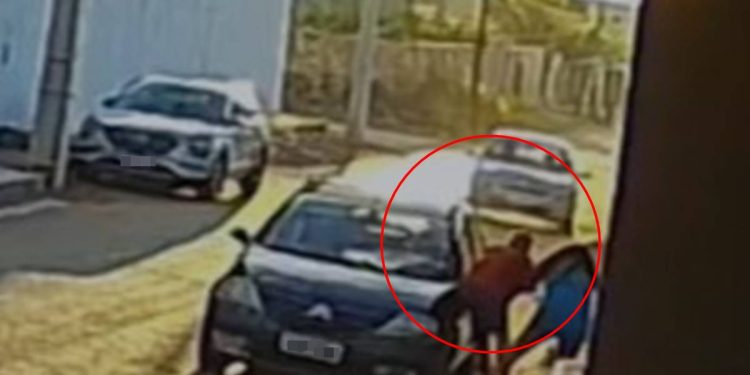 Chá revelação: veja momento em que homem mata cunhado e atira na mãe