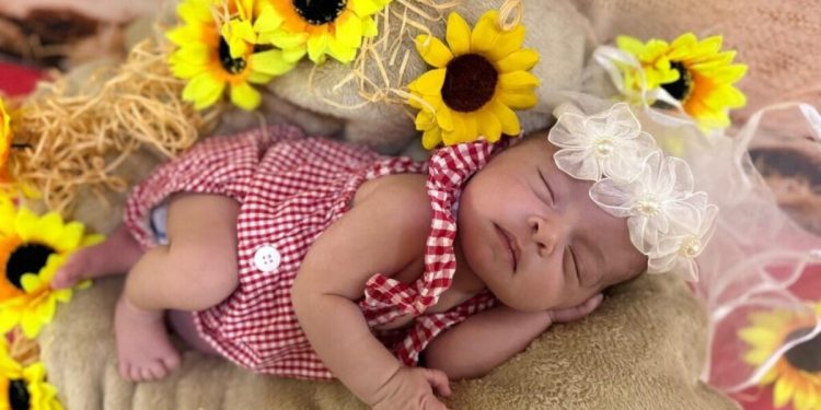 Bebês internados no HRSM participam de ensaio caipira; veja imagens