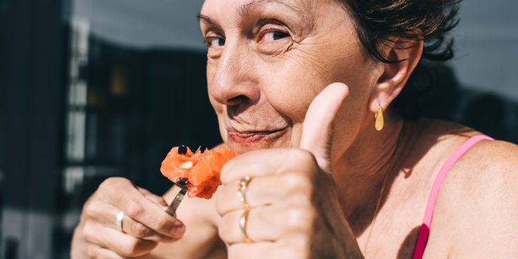 Estudo sugere que mulheres mais velhas se alimentam melhor