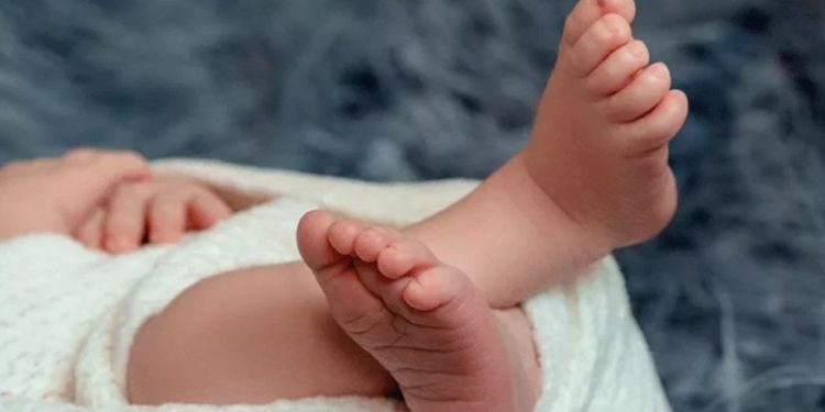 Por que o contato com testosterona em gel é arriscado para bebês