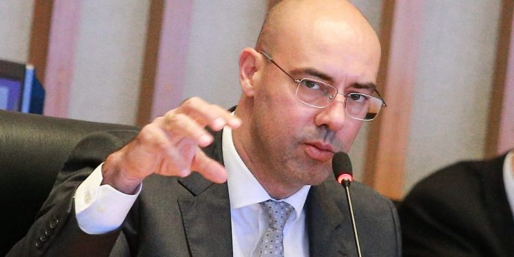 PF suspende delegado que comandava segurança do DF nos ataques de 8/1