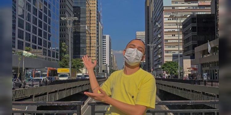 Jovem descobre câncer no sangue após ter dor de dente: “96% tomado”