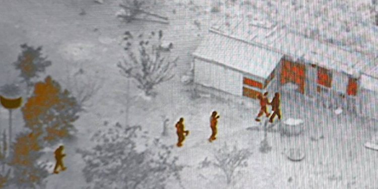 Dupla que esfaqueou, matou e queimou jovem no DF, em 2020, é presa