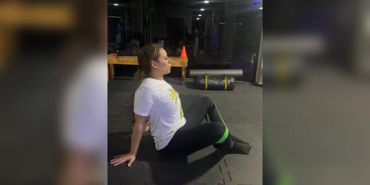 “Posso carregar meu filho de novo”, diz mãe após tratar doença crônica