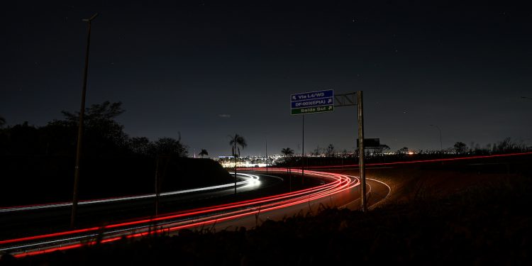 Quadras no escuro: falta de iluminação na Asa Norte assusta moradores