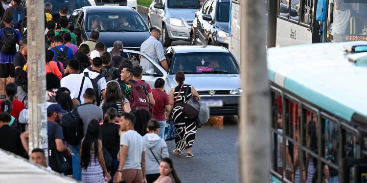 Transporte precário impulsiona “rede social” da pirataria no Entorno