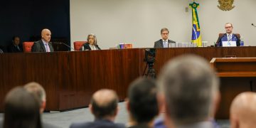 Abin Paralela, gabinete golpista, Argentina: STF volta a julgar núcleo da desinformação