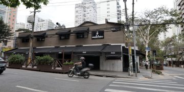 Bebida alterada: Justiça não garante direito de vítima e mantém privilégios, diz advogado