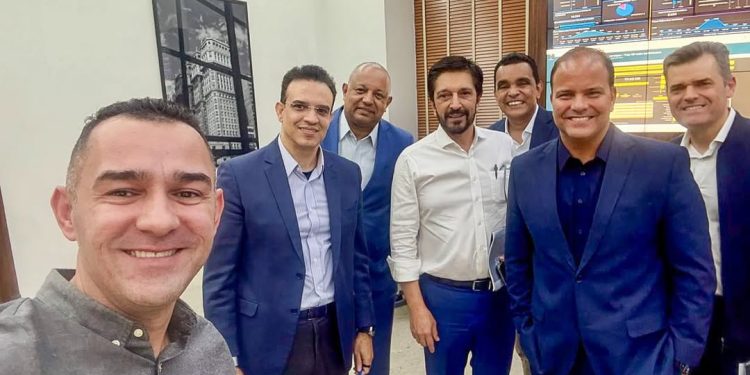 Esposa de secretário de Turismo e deputado licenciado assume cargo de confiança na Alesp